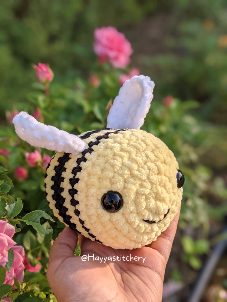Image of Bumble Bee