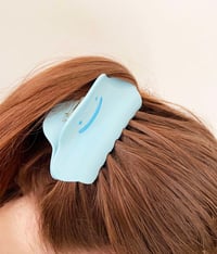 Image 5 of Blob Friend Hairclip 