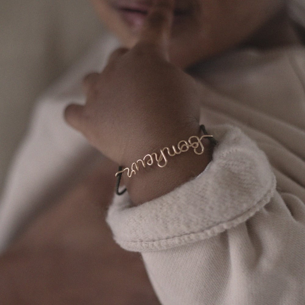 Image of BRACELET ENFANT CORDON ORIGINAL 'BONHEUR'.