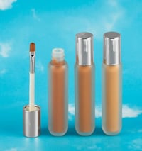 Image 3 of Concealer 