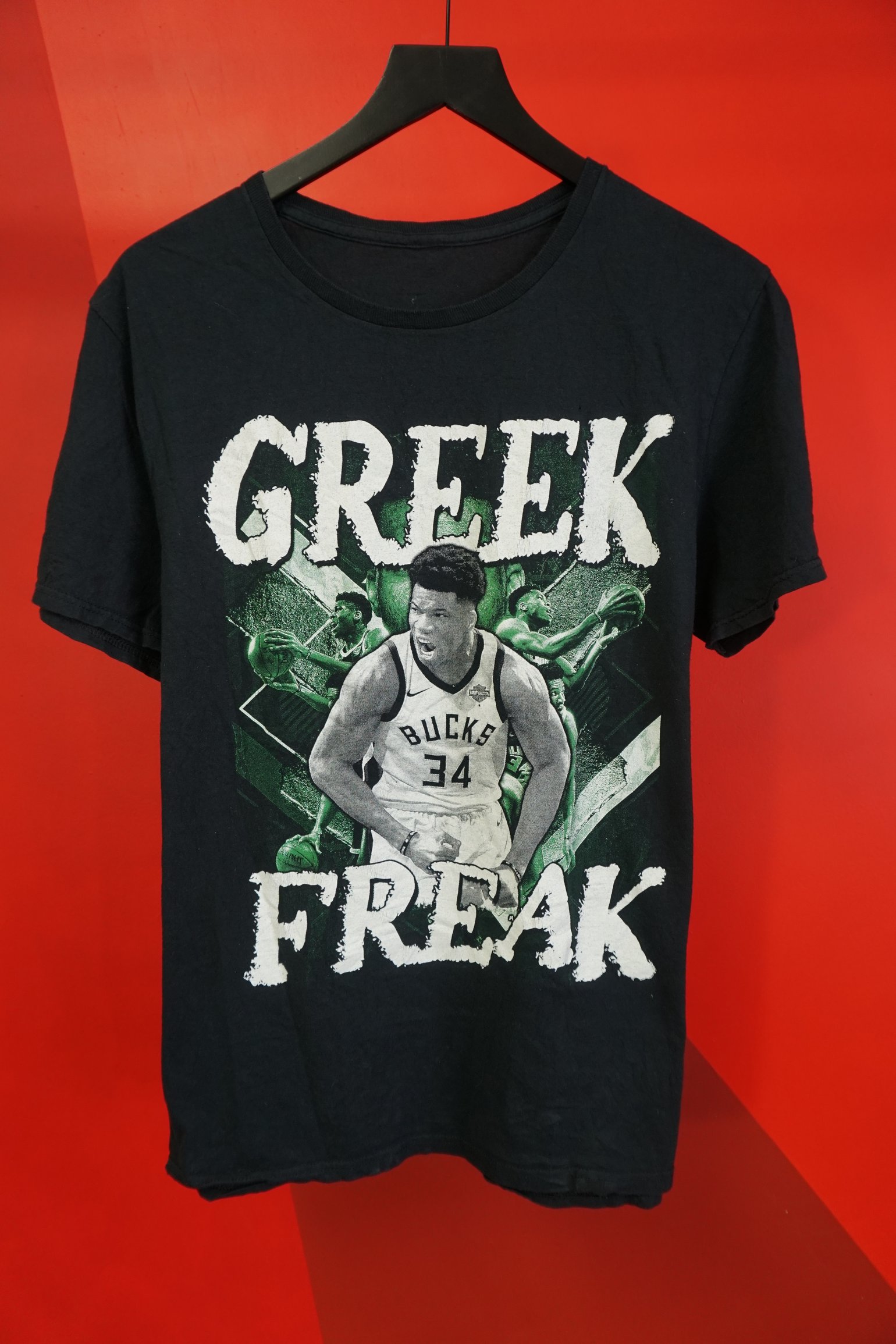 Image of (M) Giannis "Greek Freak" Antetokounmpo T-Shirt