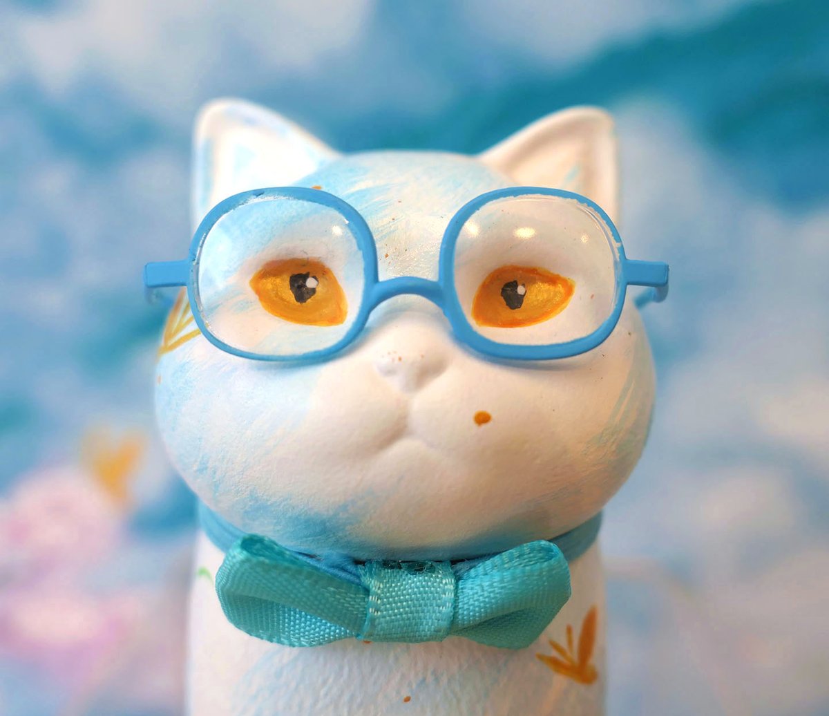 'On Poppy Hill' 1/1 custom cat figure | AIR 2023