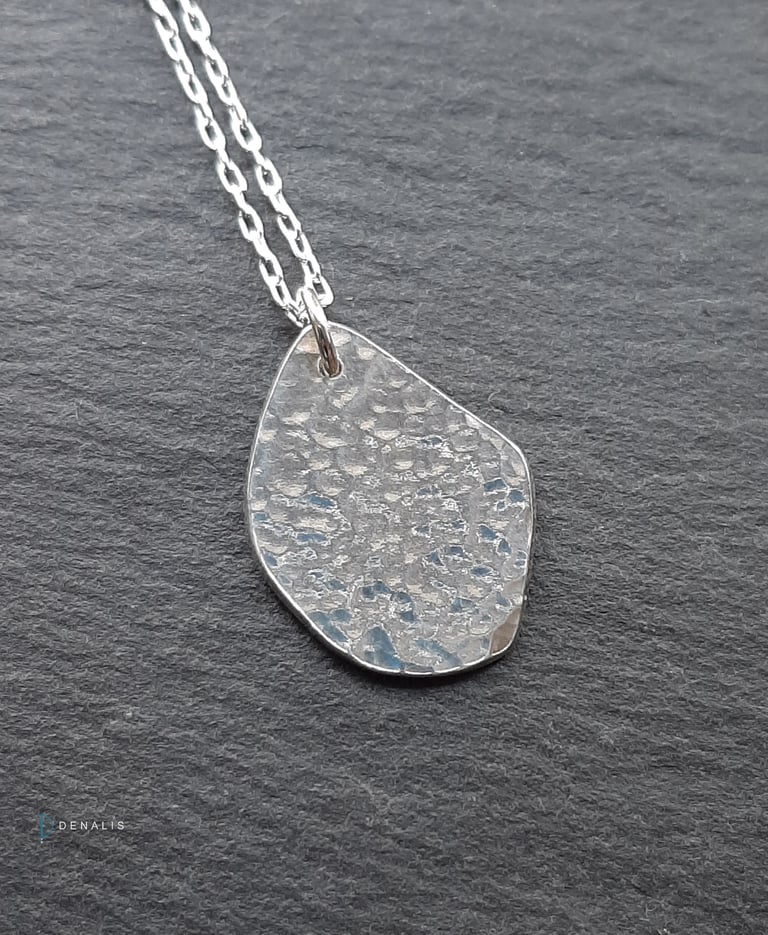 Talia pendant