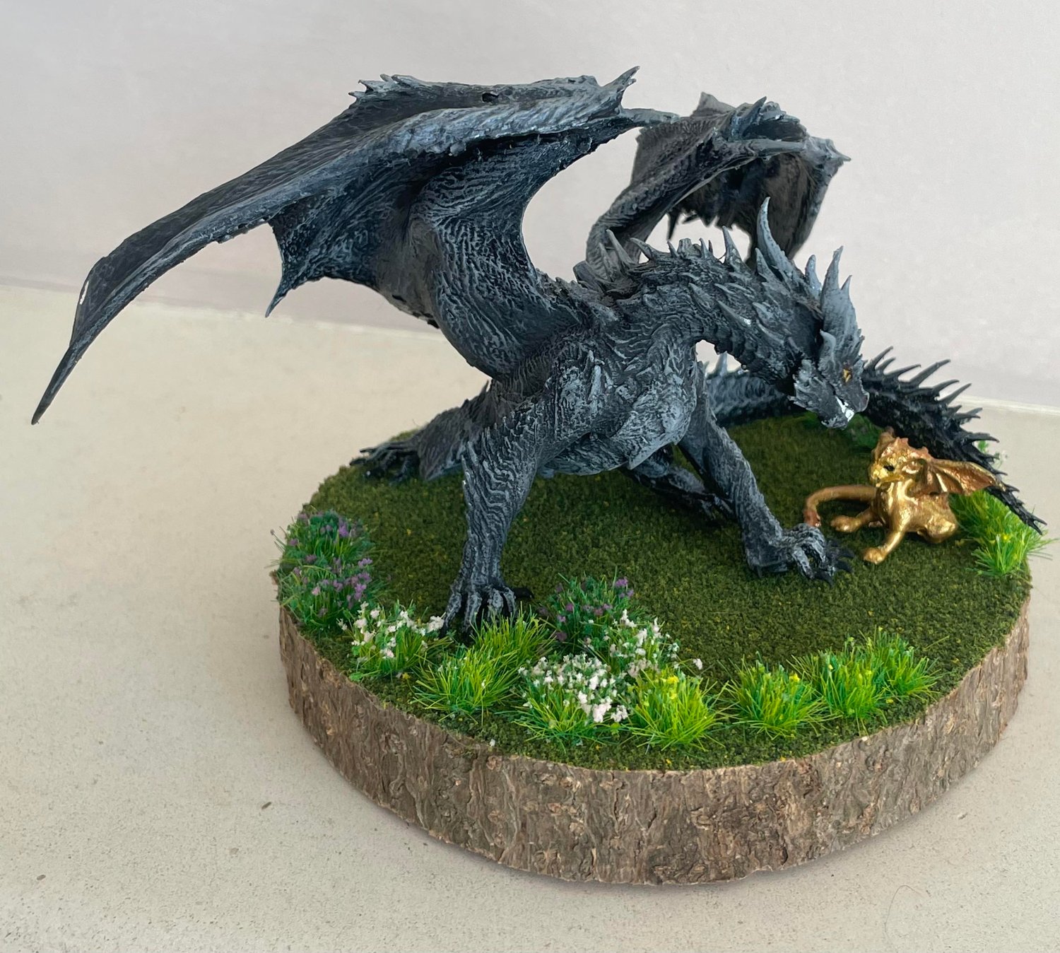 Image of Officially Licensed fourth wing Tairn & Andarna shelf ornament 