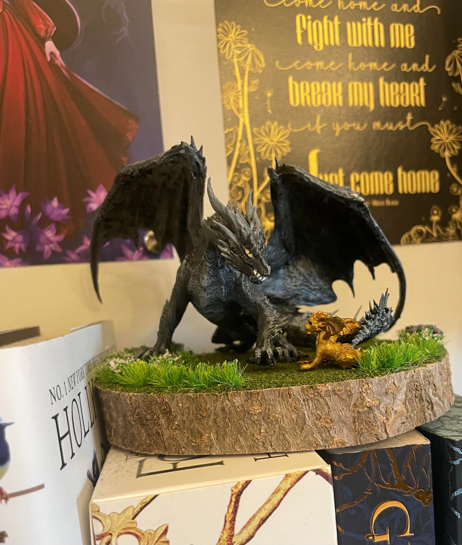 Image of Officially Licensed fourth wing Tairn & Andarna shelf ornament 
