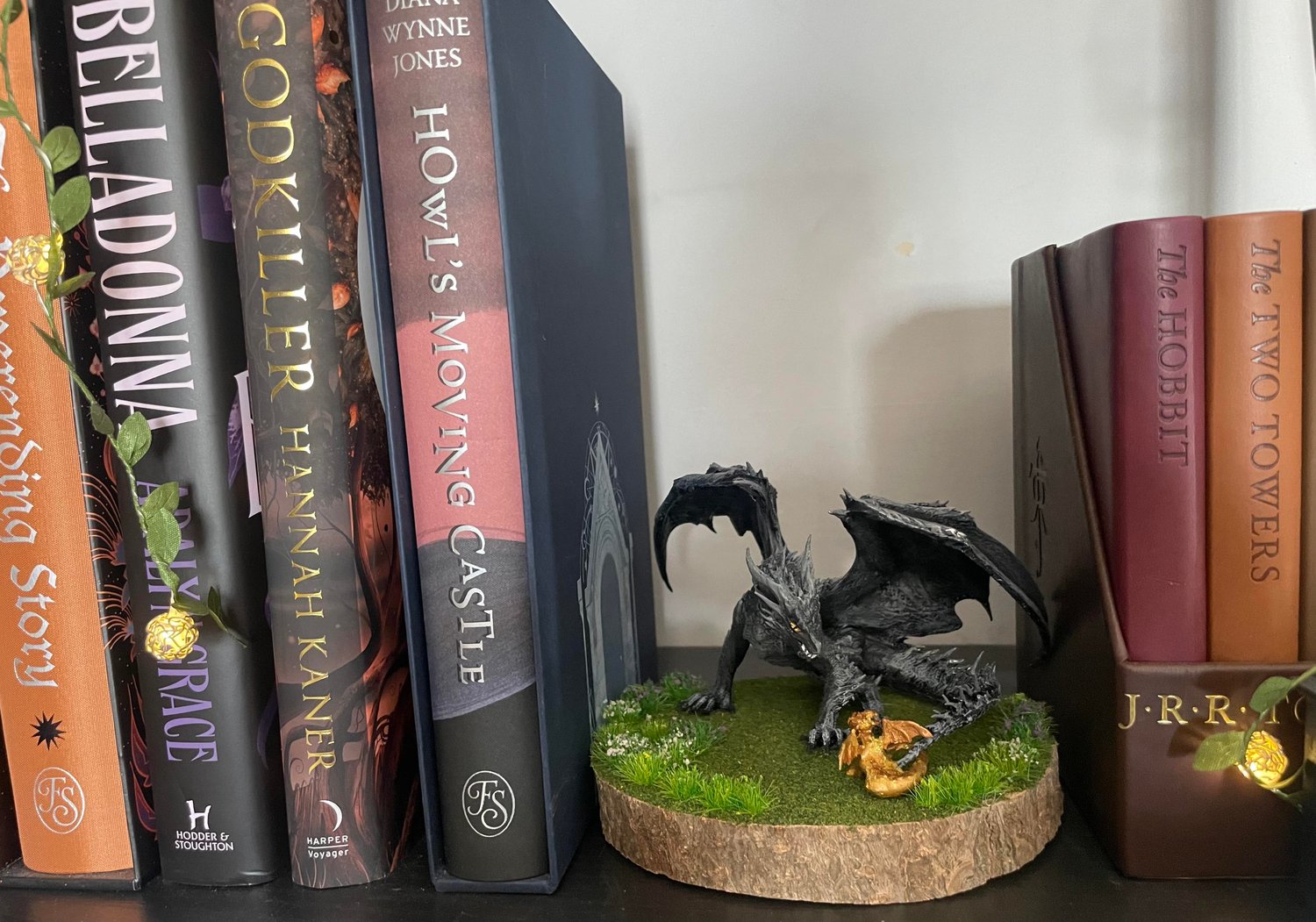 Image of Officially Licensed fourth wing Tairn & Andarna shelf ornament 