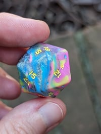 Image 1 of Nostalgic Sparkly Sworl Lucky Star 22mm D20 Single