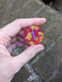 Image 2 of Magenta Smudge D2 Coin Single