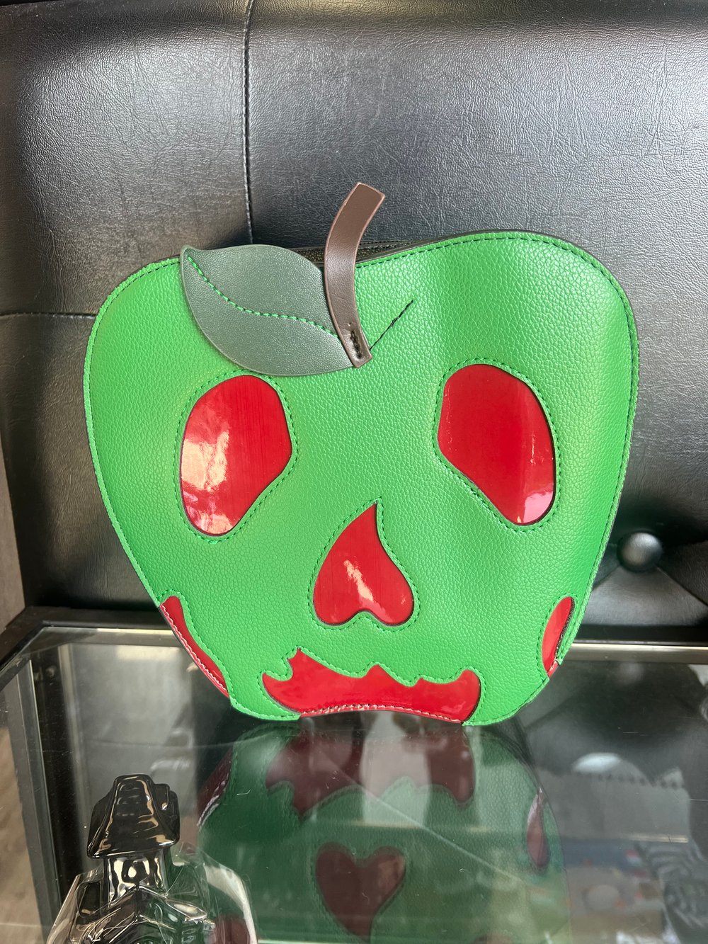 Evil apple 🍏 crossbody 