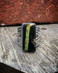Image 2 of WL&A Handmade Heavy Ingot Arrowhead Black Jack Ribbon Turquoise Ring - Size 9