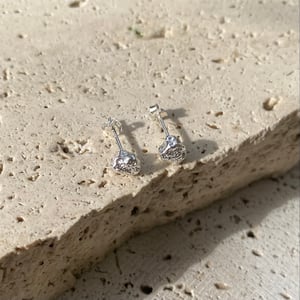 Image of SOLID STUDS