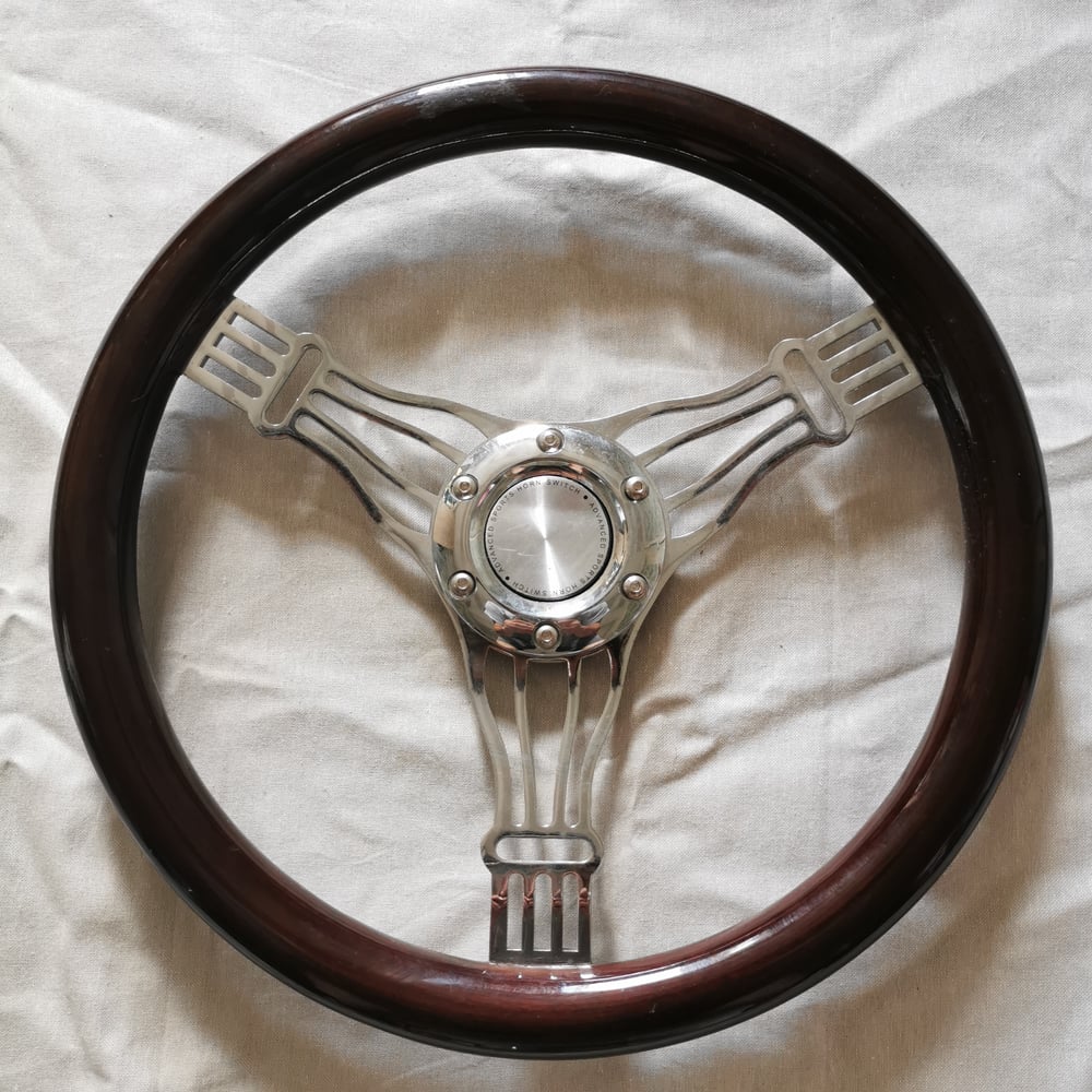 VOLANT BOIS ET ALU STYLE HOT ROD 