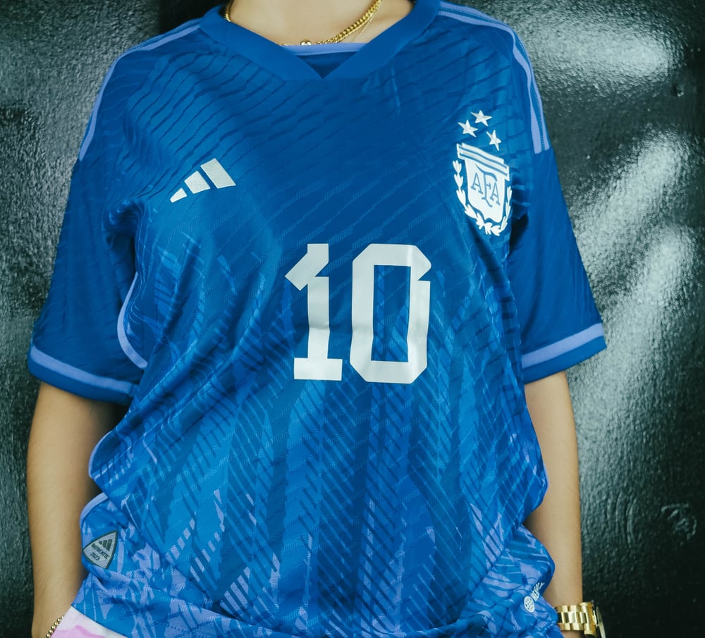 MESSI #10 ARGENTINA '22 AWAY JERSEY