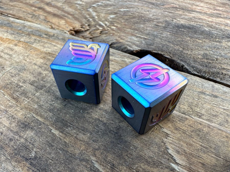 Image of Titanium High Voltage Pigeon