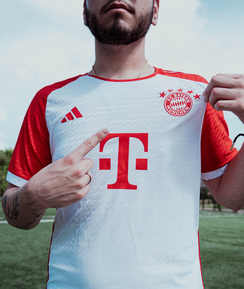 BAYERN MUNICH 2023/2024 HOME JERSEY