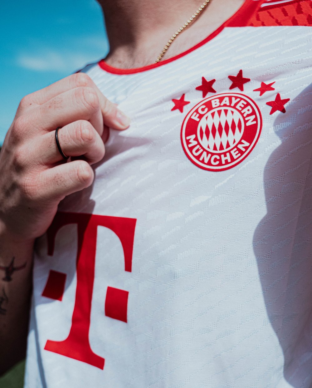 BAYERN MUNICH 2023/2024 HOME JERSEY
