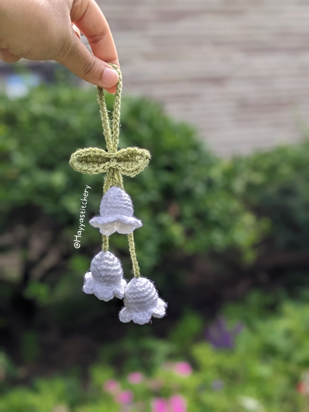 Image of Bell Flower ornament (3 cluster)