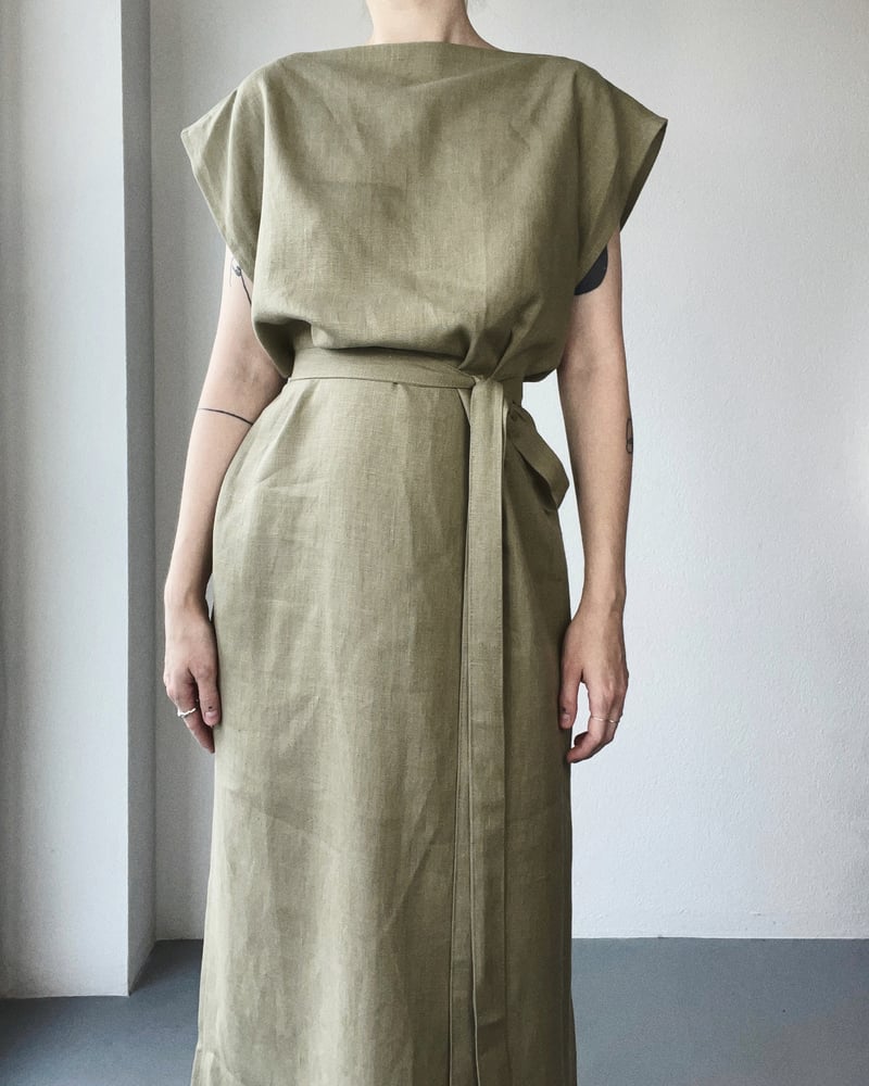 Image of n a n o v o  zerowaste dres 002 / 100% ľan / LAST PIECE