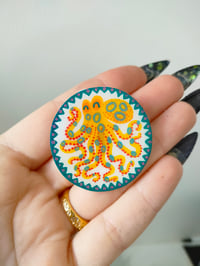 Earl Brooch 