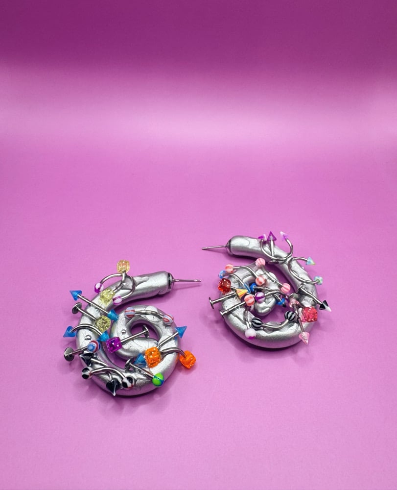 Image of Pierced spiral mini