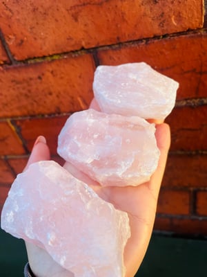 Image of Large rose quartz rough peice 