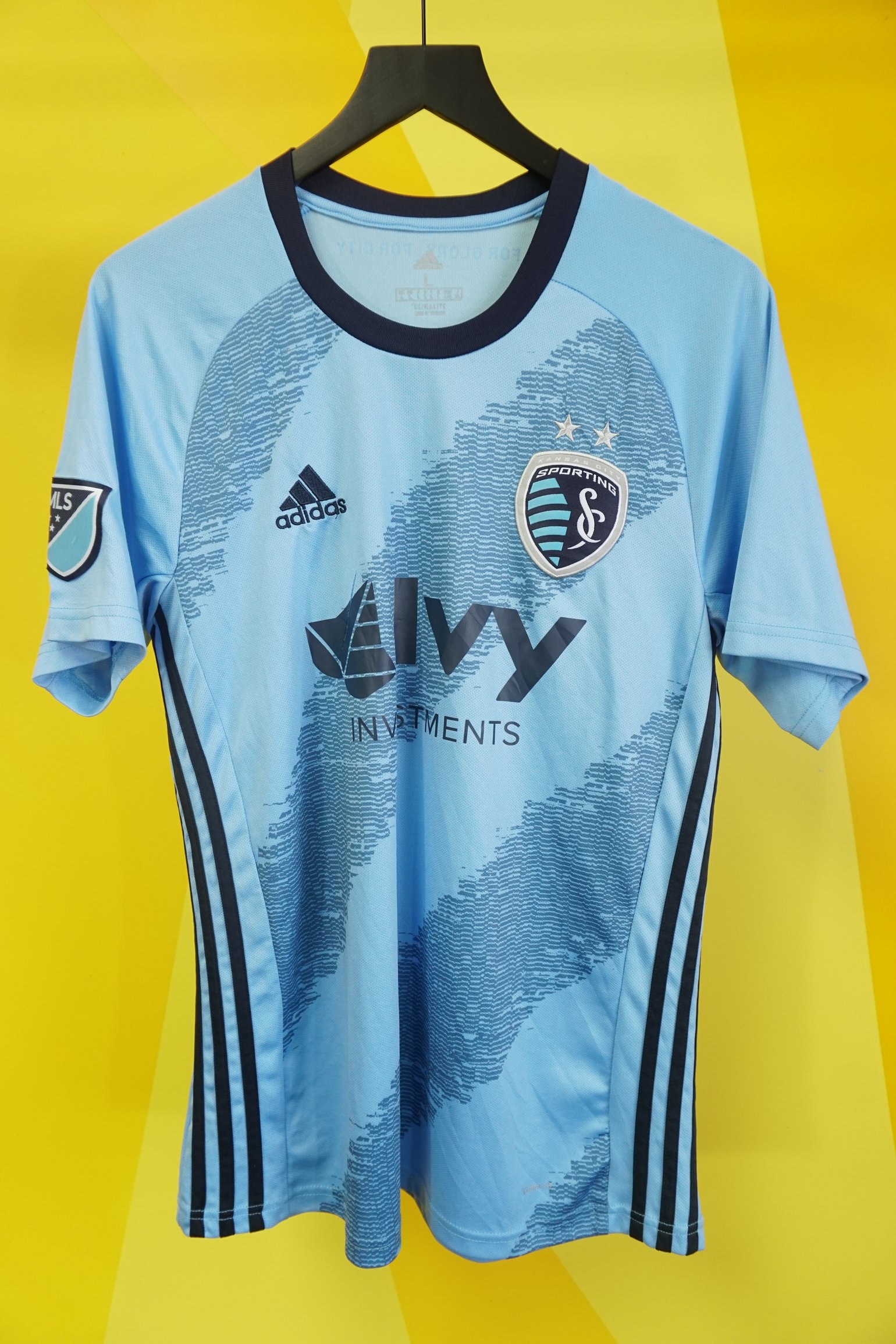 Image of (M/L) Johnny Russell Sporting Kansas City Soccer Jersey