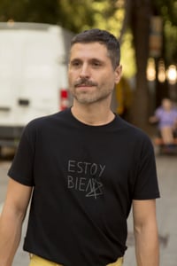 Image 2 of Camiseta 'Estoy Bie4' Negra