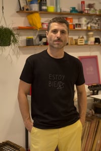 Image 3 of Camiseta 'Estoy Bie4' Negra