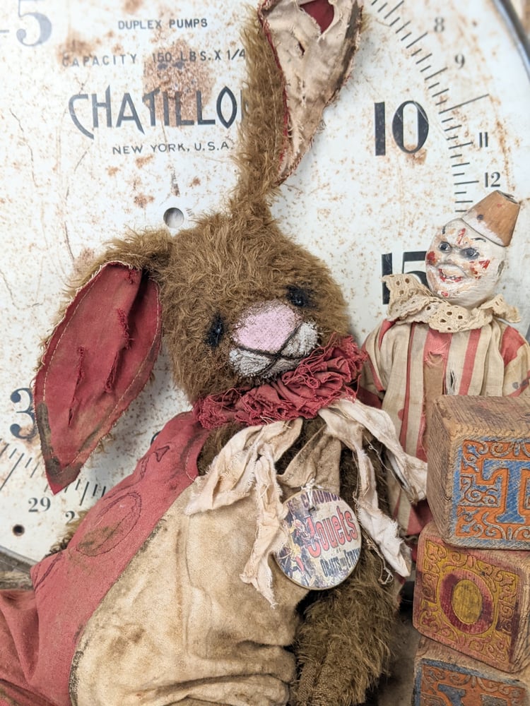 Image of "JOUETS" - TOY the jumbo 19" -  a Big Old Frumpy Primitive style Mohair Rabbit by Whendi's Bears -