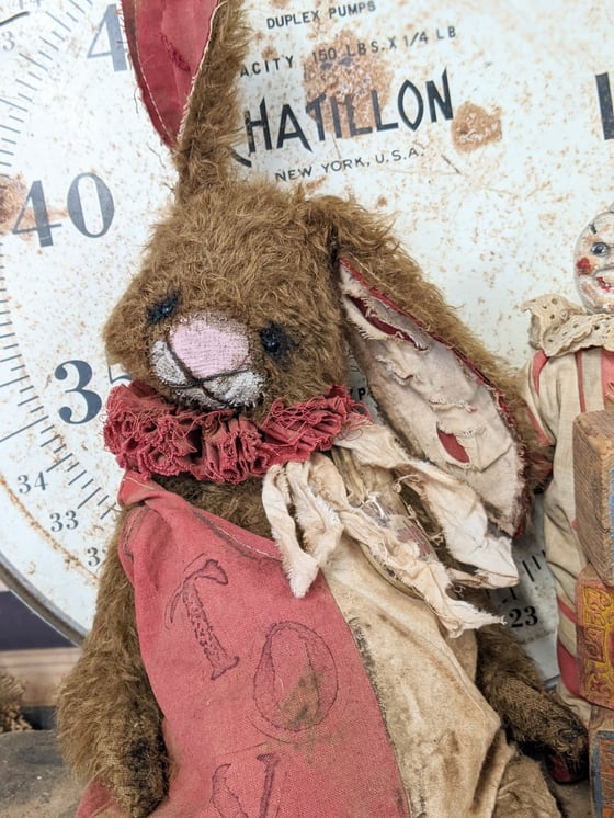 Image of "JOUETS" - TOY the jumbo 19" -  a Big Old Frumpy Primitive style Mohair Rabbit by Whendi's Bears -