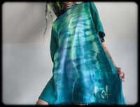 Image 4 of WavES Tee (2XL)