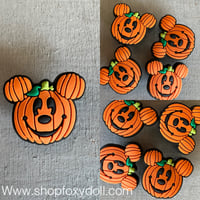 Mickey Halloween croc charm 