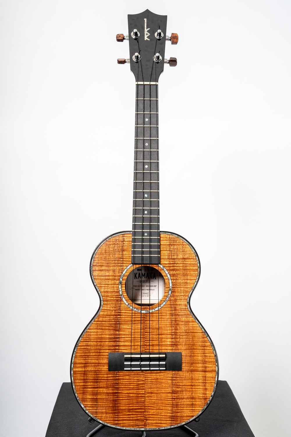 Image of Kamaka HF-3D2 Deluxe 2 Curly Koa Tenor #230402