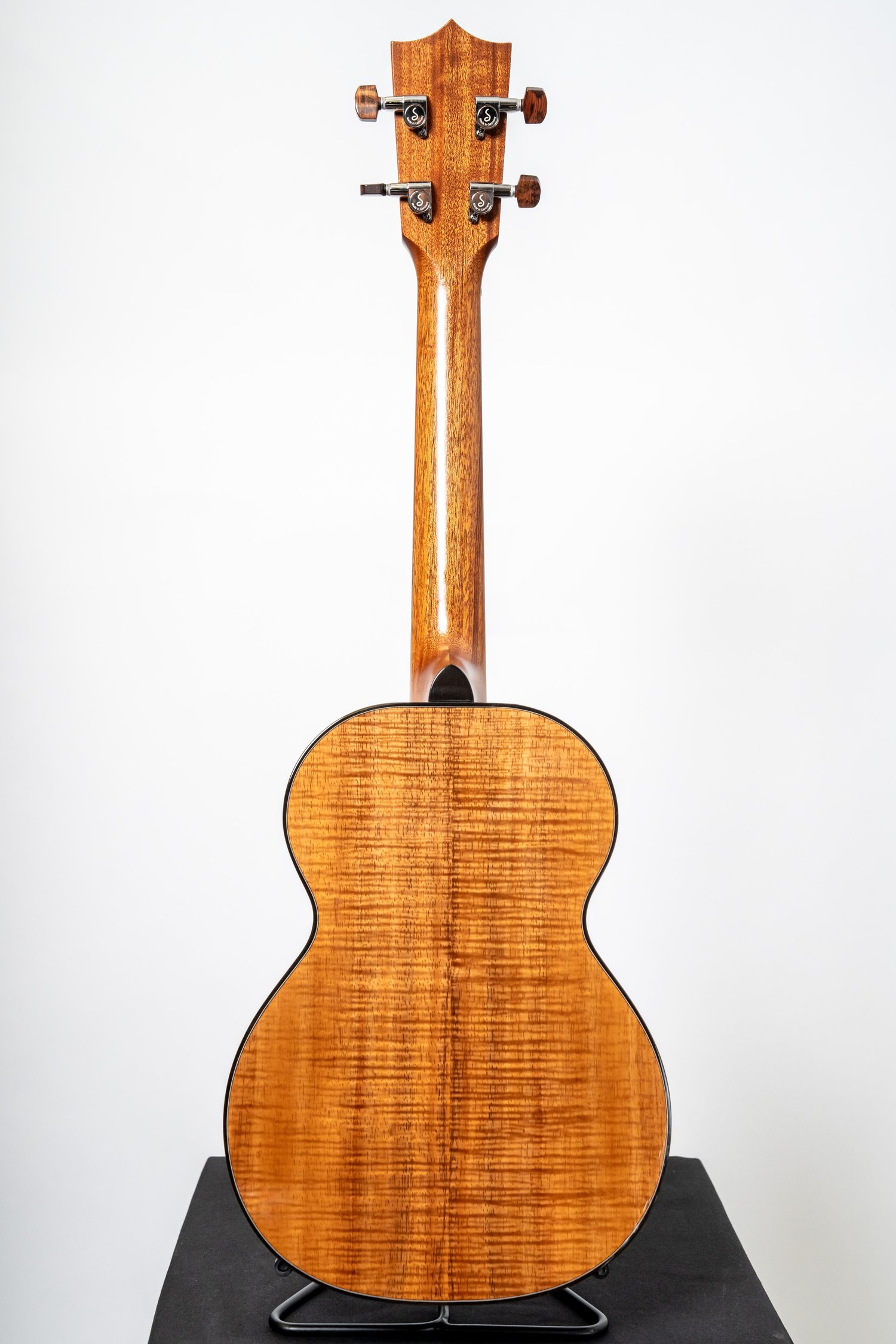 Image of Kamaka HF-3D2 Deluxe 2 Curly Koa Tenor #230402