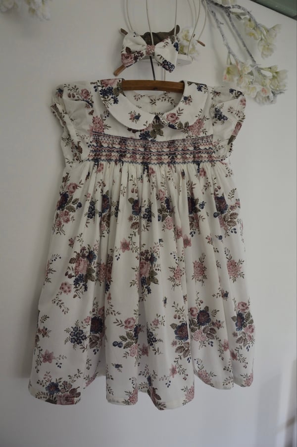 Image of Robe à smocks liberty Sussex