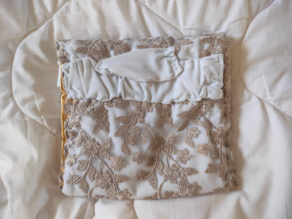 Image of Crown Bag
