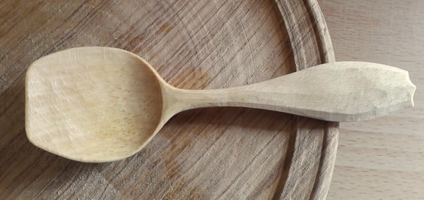 Image of Beech eating spoon