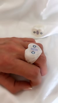 Image 2 of BAGUE RESINE COEUR MATAKI