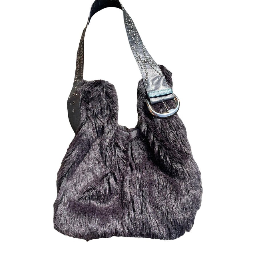 Image of chunky black belt bag