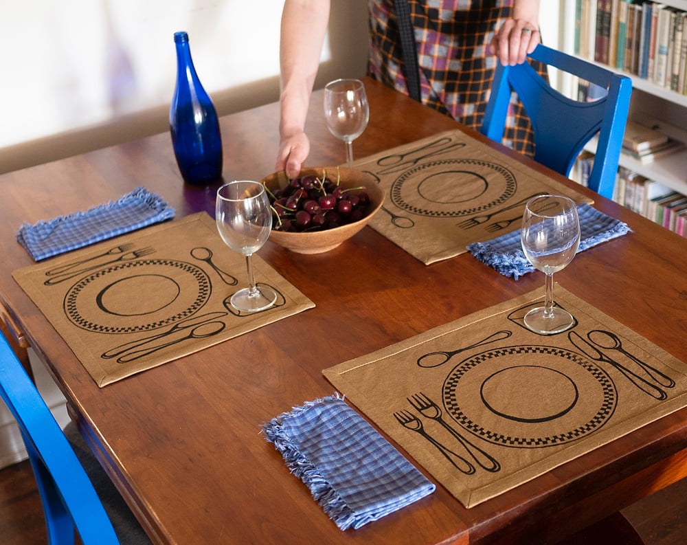 Image of Placemat - Walnut