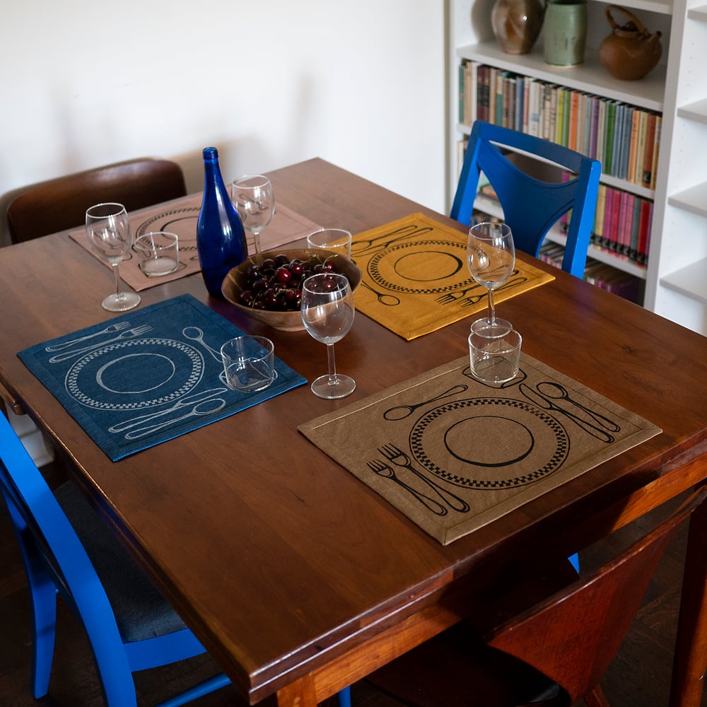 Image of Placemat - Walnut