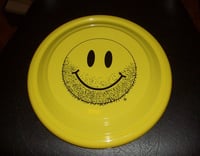 laughs102 - flying disc - F0001