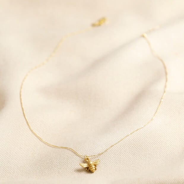 Image of Lisa Angel | Bee Necklace