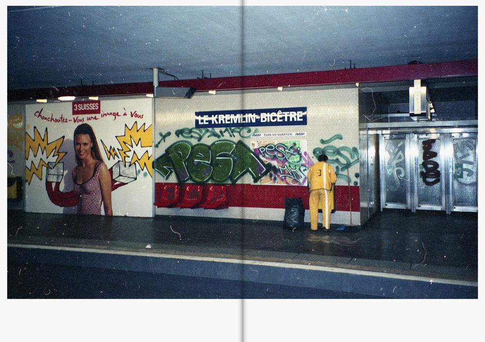 REVUE TAG 4_blue cover