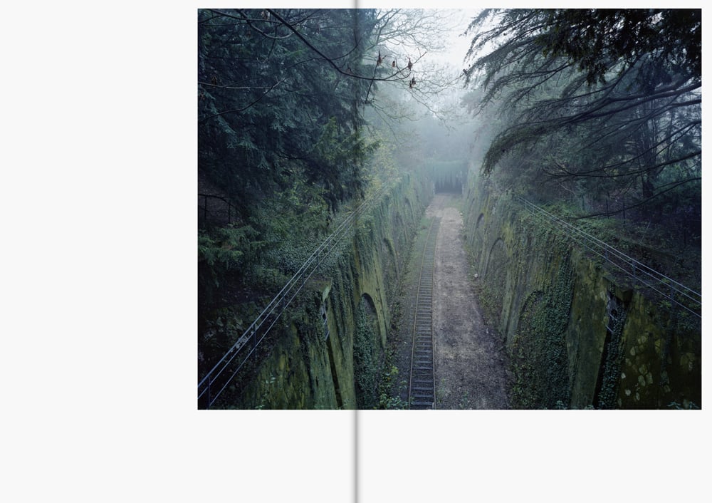 REVUE TAG 4_blue cover