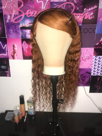 Image 1 of Ginger lace wig