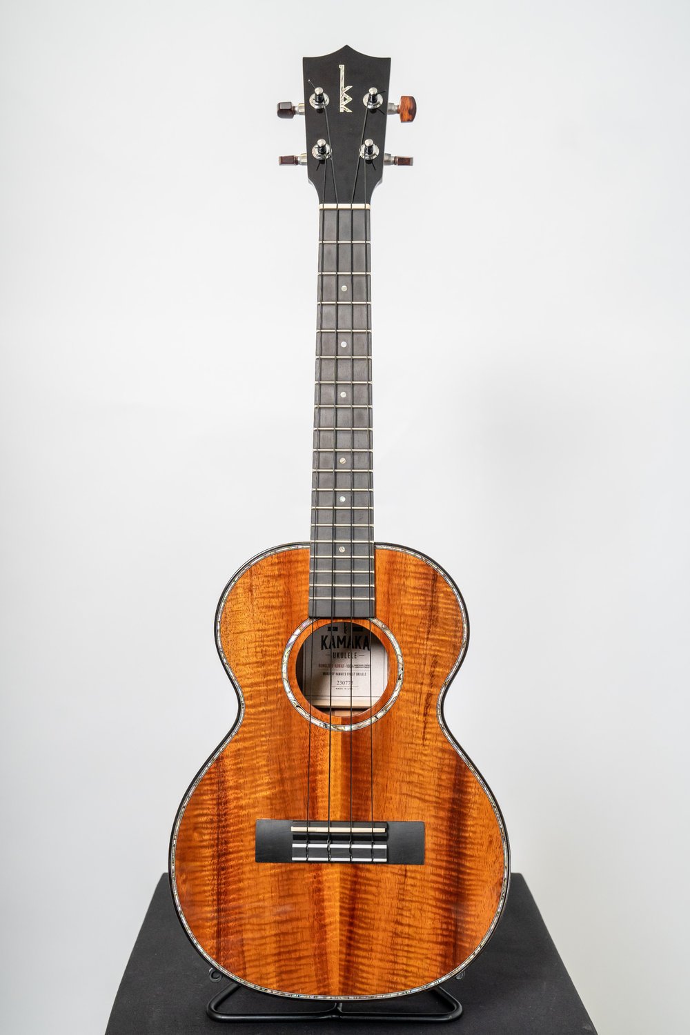 Image of Kamaka HF-3D2 Deluxe 2 Curly Koa Tenor #230775