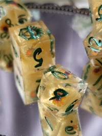 Image 3 of Pocket Full of Sunshine dice set