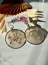 Image 1 of Baby's Breath on Capiz Shells