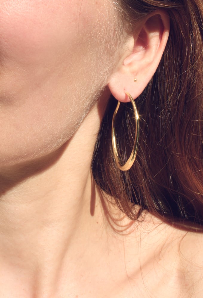 Image of Tapered Hoops